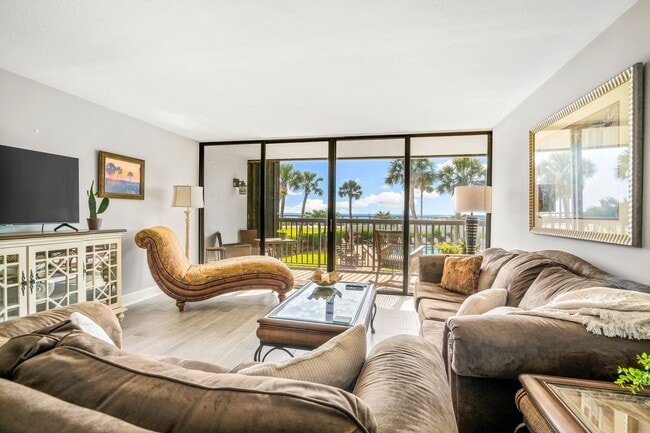 Building Photo - Oceanview 2 BR 2 BA in Vero Beach Turnkey Monthly Rental