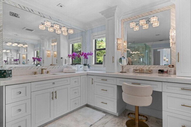 Building Photo - 6204 Celadon Cir