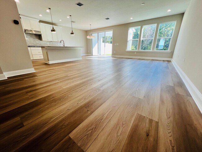 Building Photo - 11352 Newtonian Blvd