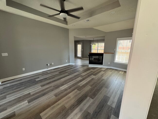 Building Photo - Wilmington Place Home