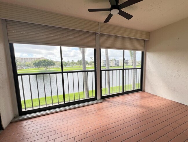 Building Photo - 7320 Amberly Ln