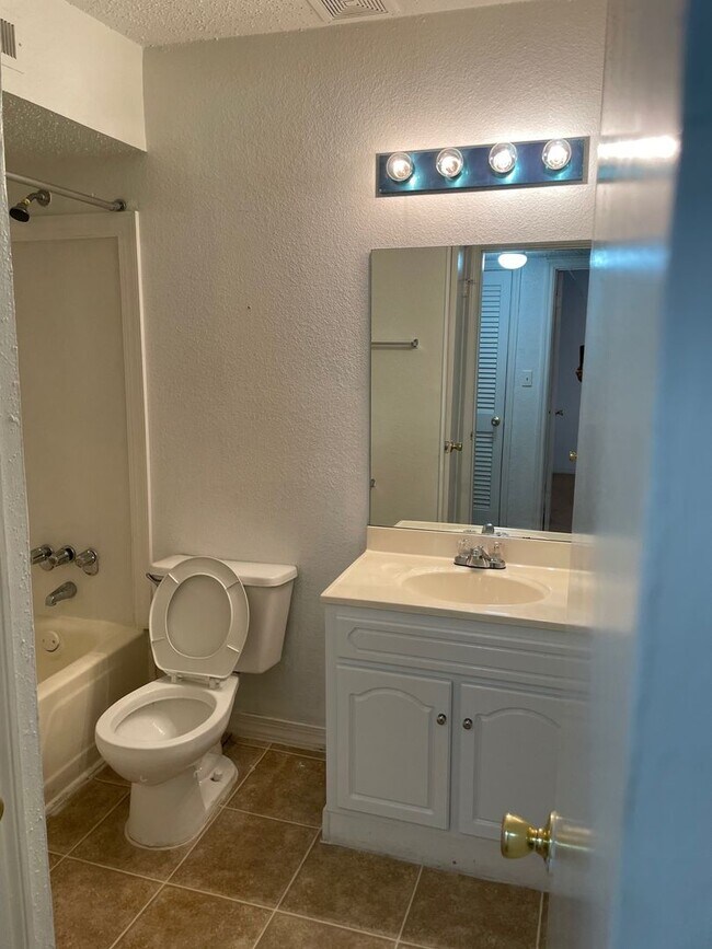 Building Photo - Ground Floor Two bedroom condo