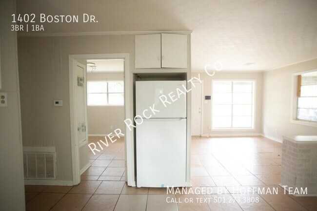 Building Photo - 1402 Boston Dr
