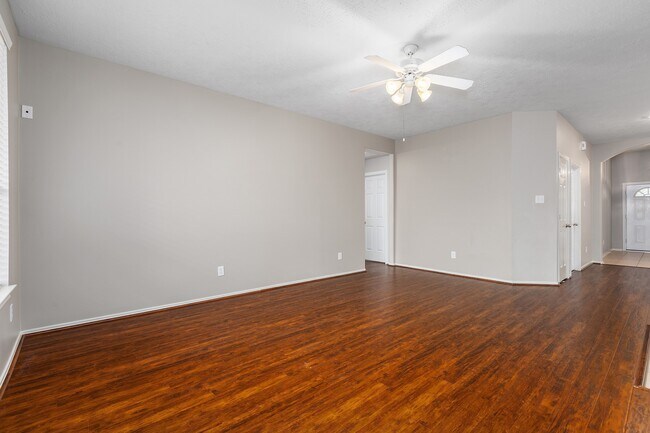 Building Photo - 18126 Stone Trail Manor Dr