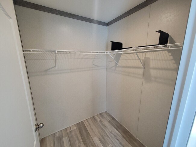 Building Photo - 9080 Windward Dr