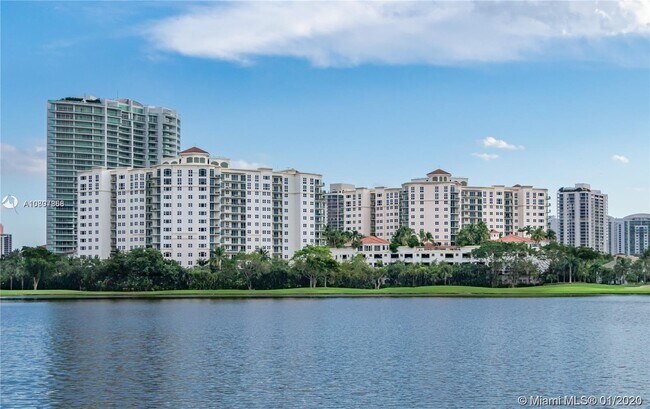 Building Photo - 19900 E Country Club Dr