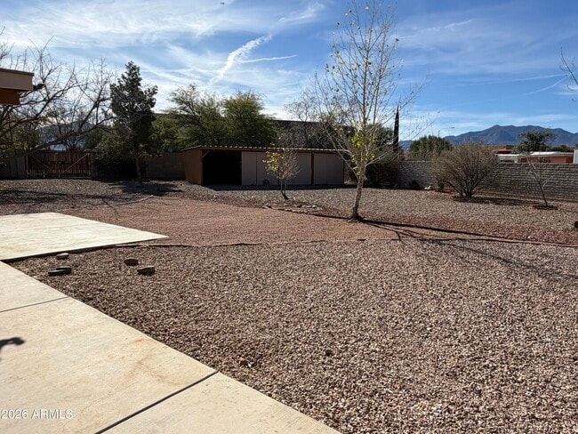 Building Photo - 1475 Via Viento