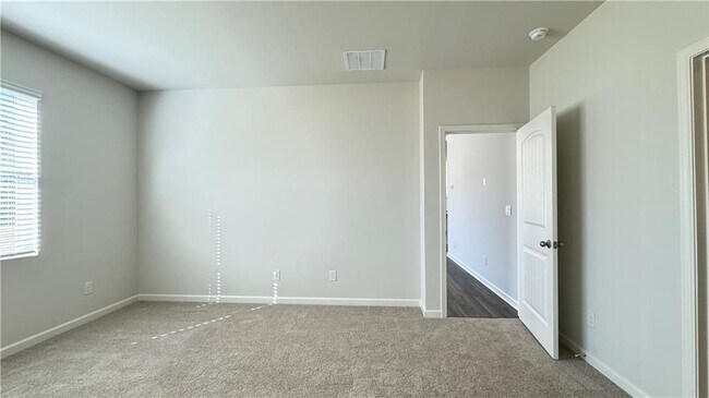 Building Photo - 841 HighGrove Wy