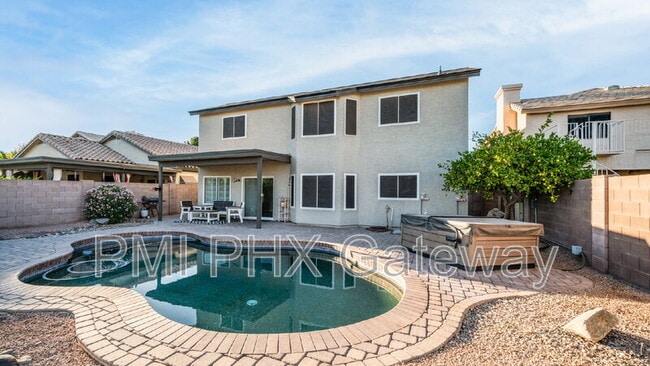 Building Photo - 1891 E Oasis Dr