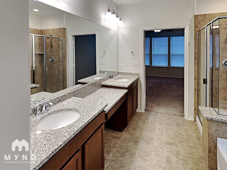 Building Photo - 9023 Canopy Bnd