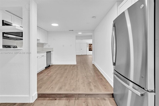 Building Photo - 2636 SW 29th Ct