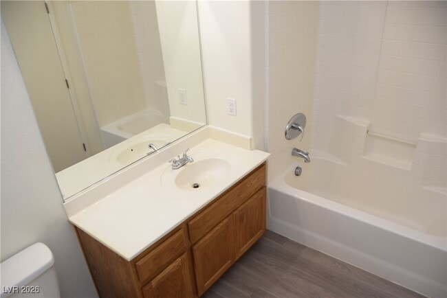 Building Photo - 50 Aura de Blanco St