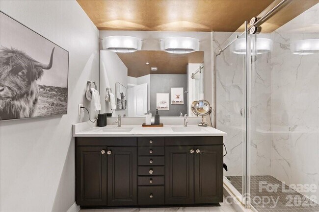 Building Photo - 401 N Church St