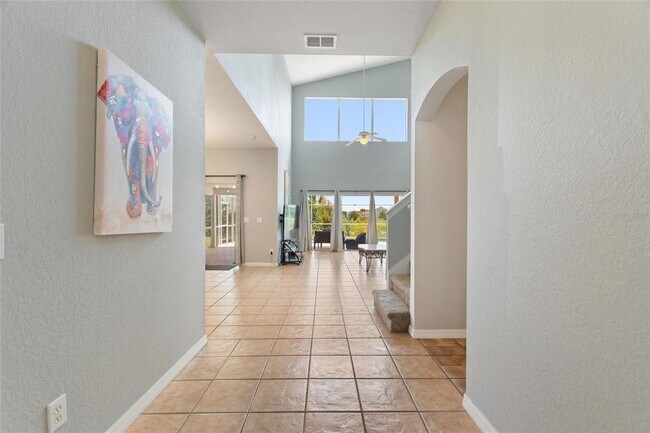 Building Photo - 546 Windsor Pl