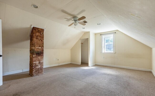 Building Photo - 59-61-61 Hillside St
