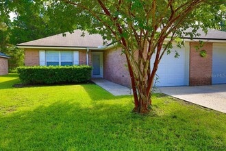 Building Photo - 25 Ryarbor Dr
