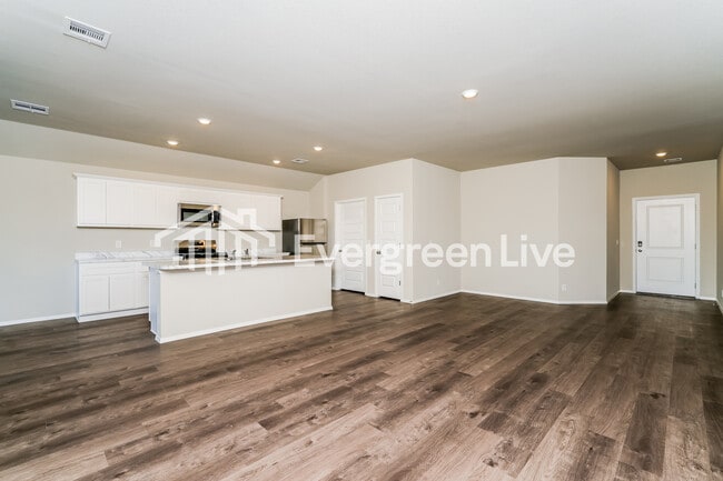 Building Photo - 23007 S King Rdg Dr