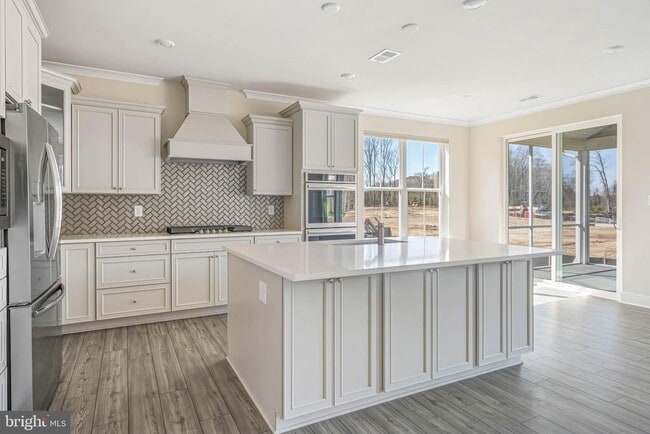 Building Photo - 31515 Deep Pond Ln