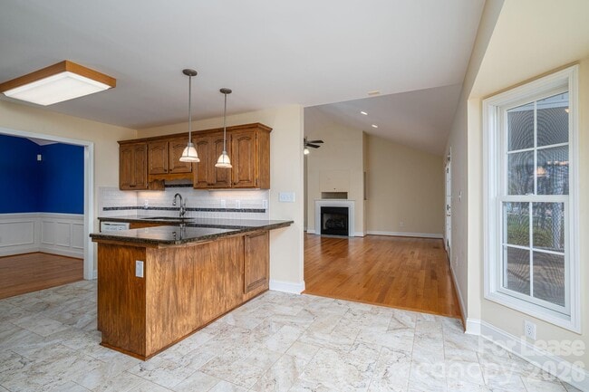 Building Photo - 4626 Little Creek Dr