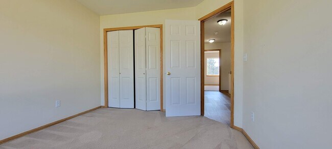 Building Photo - 2165 Copper Wynd Dr