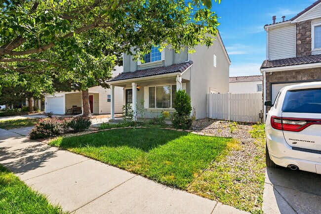 Building Photo - $2,345.95 with $1000 off the first month's rent, 3 Beds - 1 Bath, Single Family Home in Denver wi...