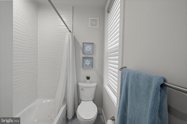 Building Photo - 43442 Croson Ln