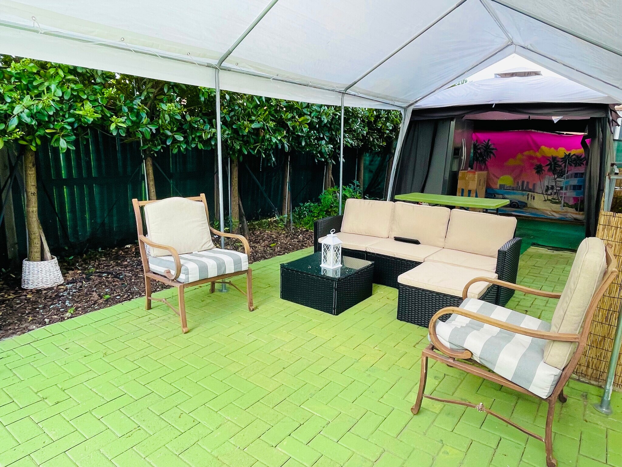 Building Photo - 1102 NW 26th St