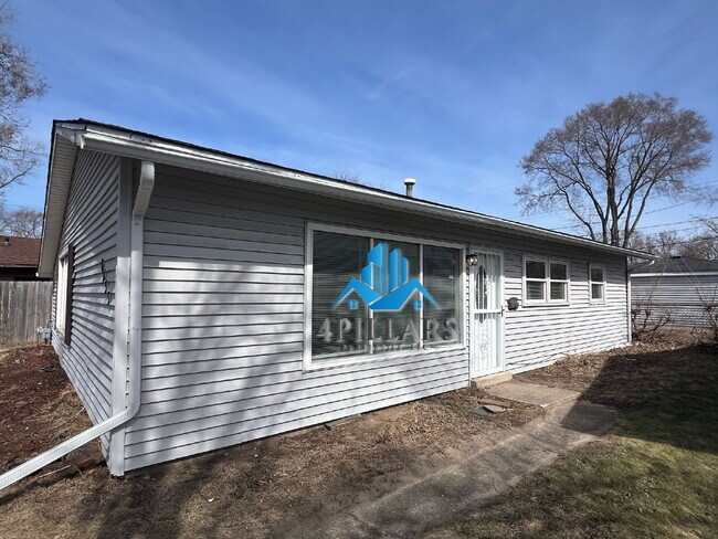 Building Photo - "Beautiful 3-Bedroom Home with Ample Storage in Hammond, IN!"