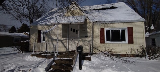 Building Photo - 609 Crider Ave NE