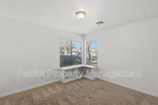 Building Photo - 1281 N McKenna Ln