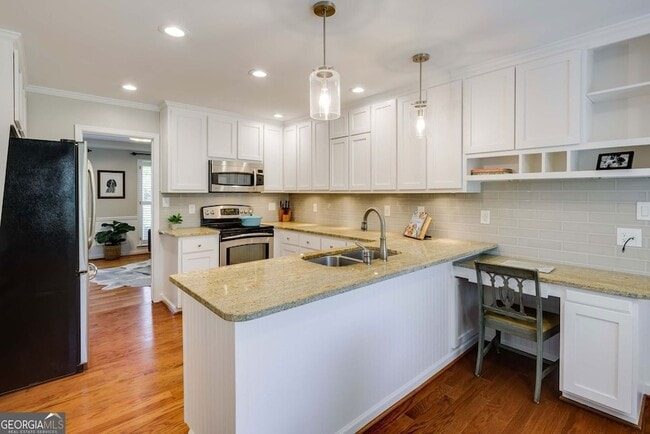 Building Photo - 1140 Mitsy Forest Dr NE