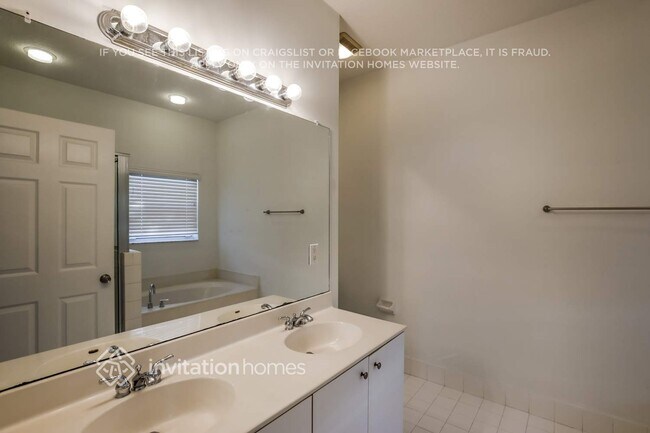 Building Photo - 2188 N 72nd Terrace