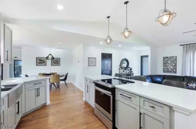 Building Photo - 1810 NW 17th St