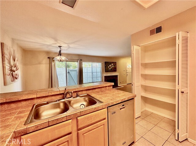 Building Photo - 107 Oxford