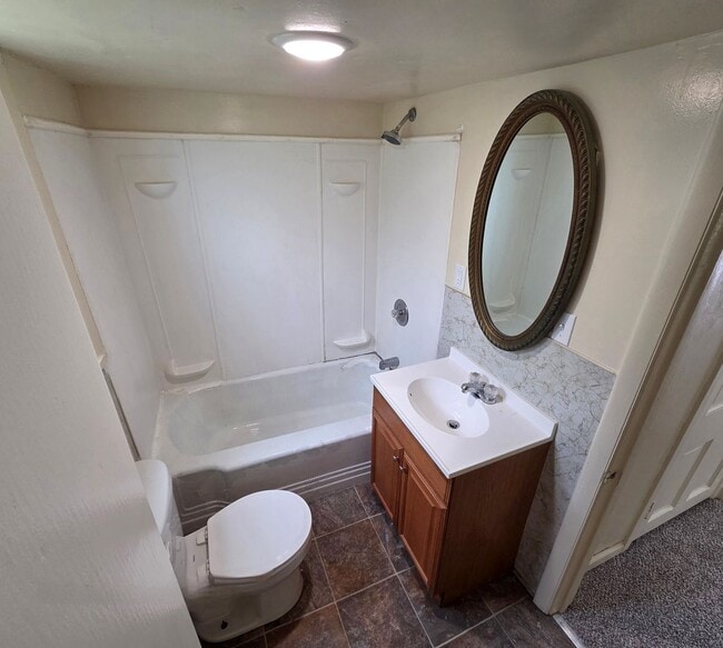Building Photo - 3 Bedroom Located in Grace Idaho