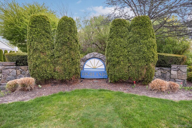 Building Photo - 113 Leeward Ln