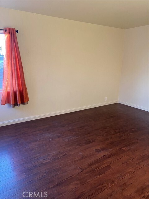 Building Photo - 11140 S Mariposa Ave