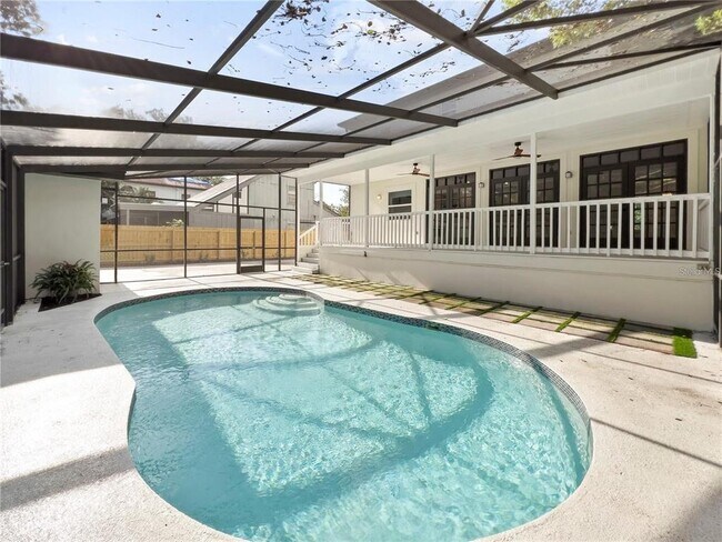 Building Photo - 1368 Hibiscus Ave