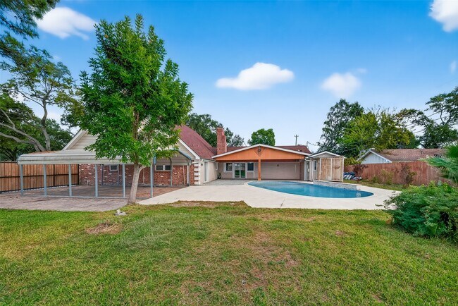 Building Photo - 4901 Burning Tree Dr