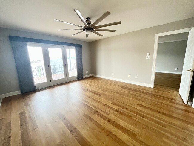 Building Photo - 110 N Water St