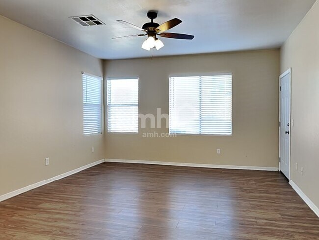 Building Photo - 7413 S 40th Ave