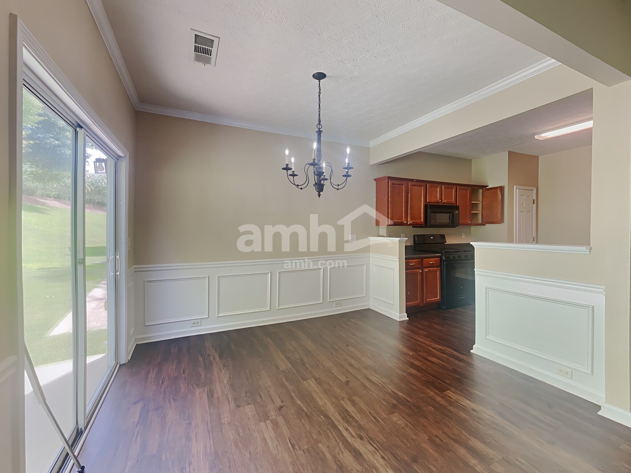 Building Photo - 311 Barberry Pl