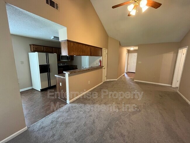 Building Photo - 1091 Nolan Ln