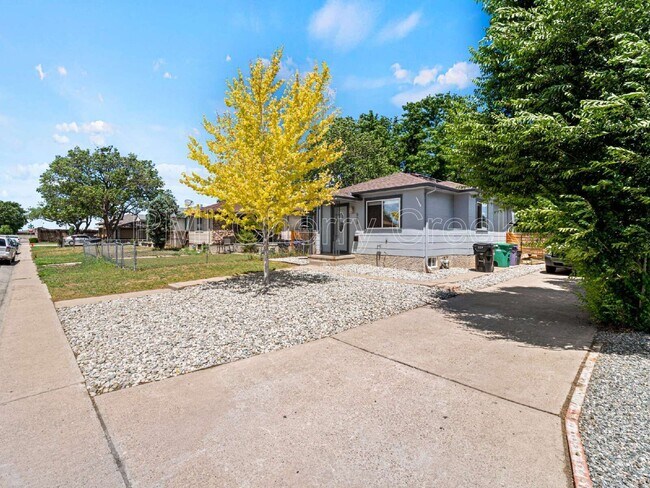Building Photo - 550 Winona Ct