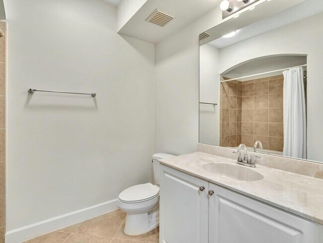 Building Photo - 1405 Renaissance Way