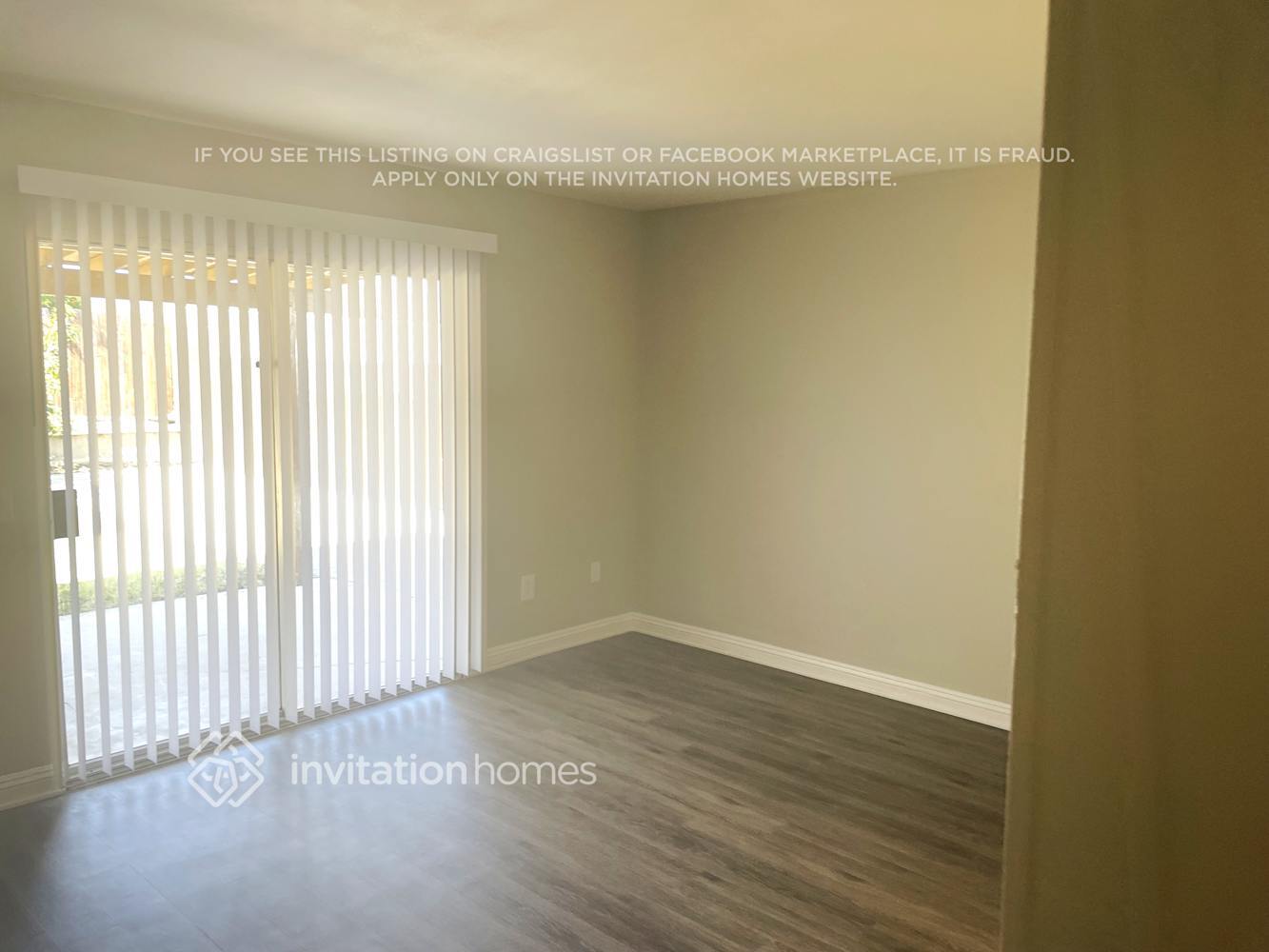 Building Photo - 2155 E Alondra St