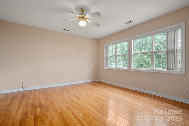 Building Photo - 11520 McGinns Trace Ct