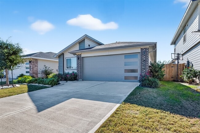 Building Photo - 2920 Stamford Hl Ln