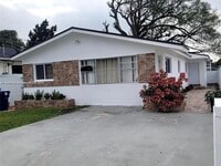 Building Photo - 2126 NW 47th Terrace