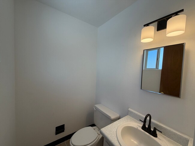 Building Photo - 3 Bedroom Single Story Home Available Near E Main Street & Hwy 314 SW in Los Lunas!